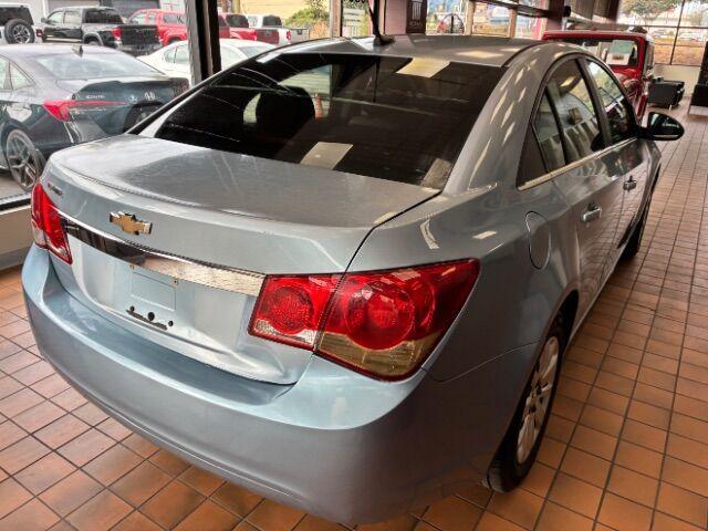 used 2011 Chevrolet Cruze car, priced at $6,000