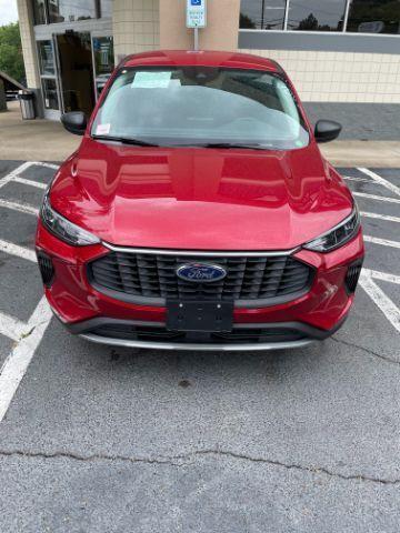 used 2023 Ford Escape car, priced at $18,900