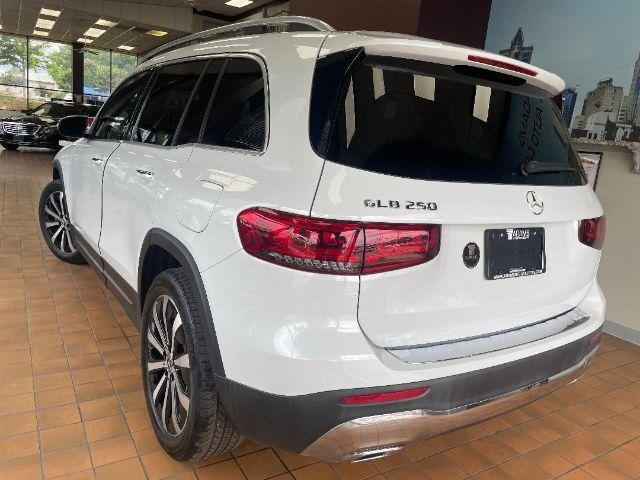 used 2021 Mercedes-Benz GLB 250 car, priced at $25,300