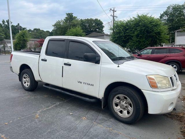 used 2007 Nissan Titan car, priced at $4,000