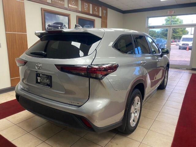 used 2024 Toyota Highlander car, priced at $37,400