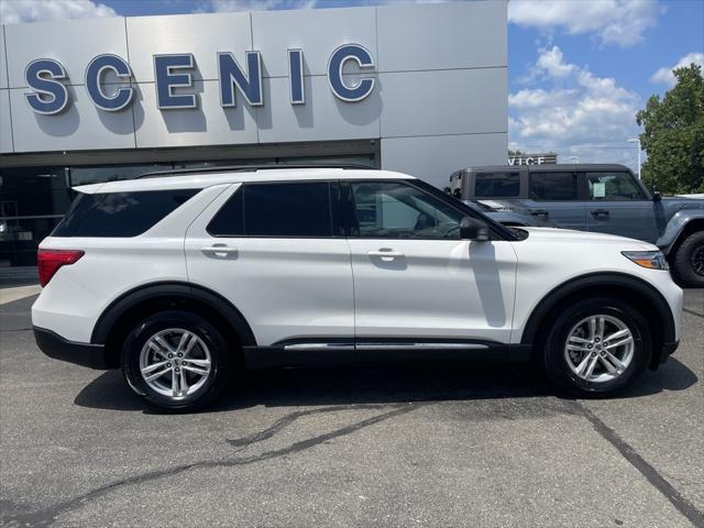 new 2024 Ford Explorer car, priced at $40,940