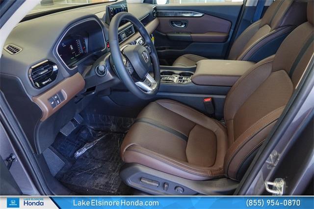 new 2025 Honda Pilot car, priced at $50,925