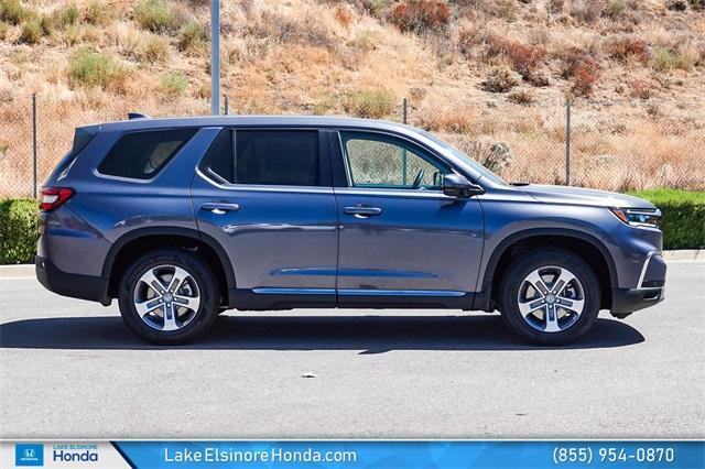 new 2025 Honda Pilot car, priced at $45,680