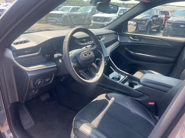 used 2024 Jeep Grand Cherokee car, priced at $35,814