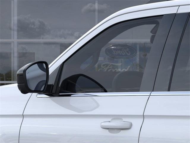 new 2025 Ford Expedition car, priced at $61,697