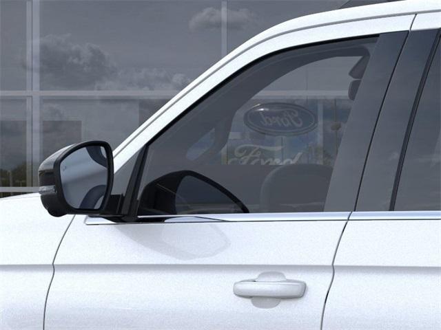 new 2025 Ford Expedition car, priced at $85,096