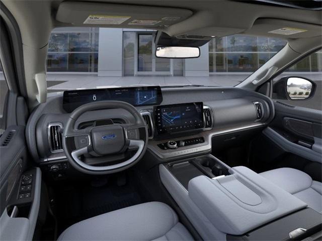 new 2025 Ford Expedition car, priced at $87,326