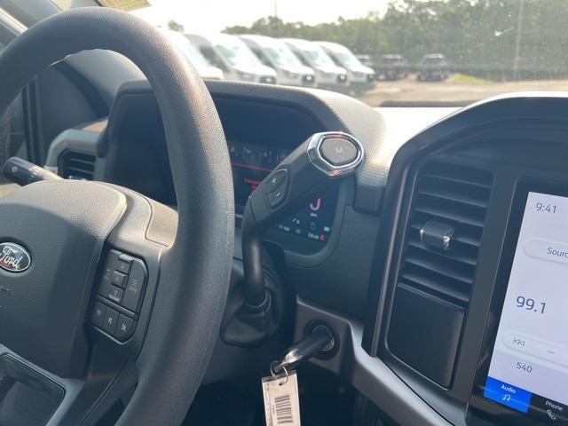 new 2025 Ford F-150 car, priced at $40,420