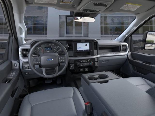 new 2025 Ford F-250 car, priced at $55,675
