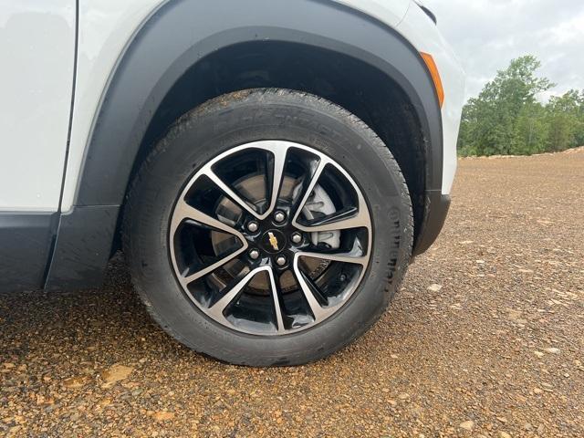 used 2024 Chevrolet TrailBlazer car, priced at $24,709