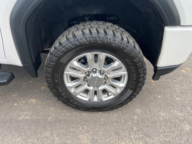 used 2022 GMC Sierra 2500 car, priced at $59,860