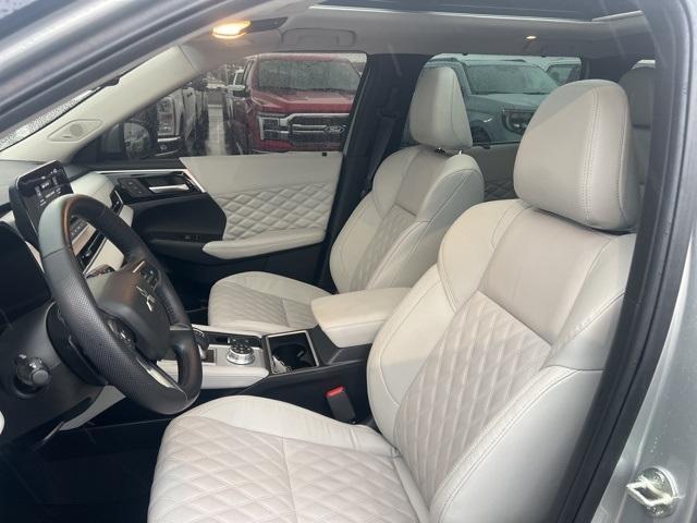 used 2023 Mitsubishi Outlander PHEV car, priced at $27,596