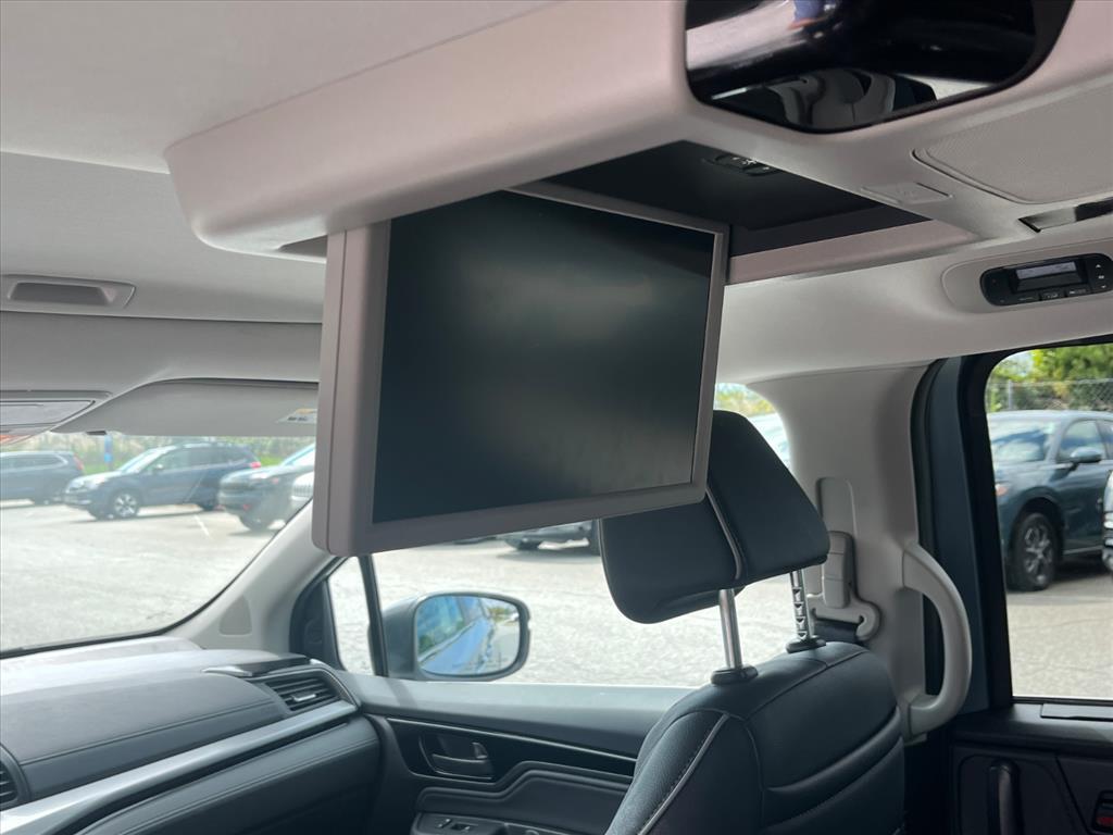 used 2025 Honda Odyssey car, priced at $45,483