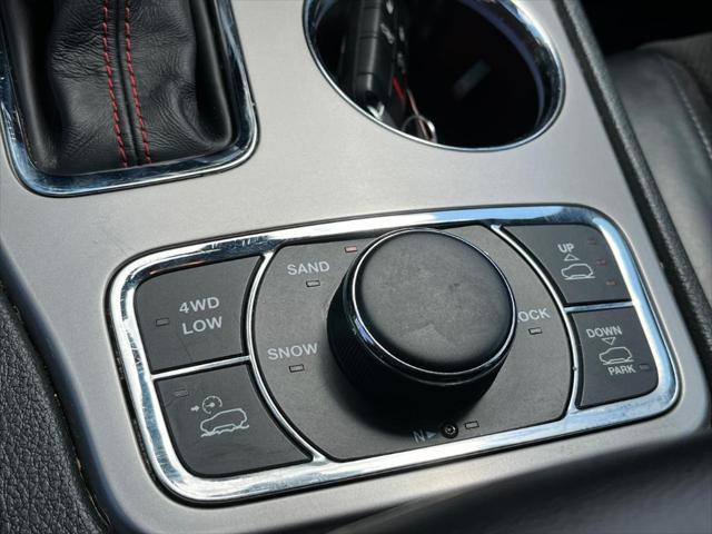 used 2021 Jeep Grand Cherokee car, priced at $33,255