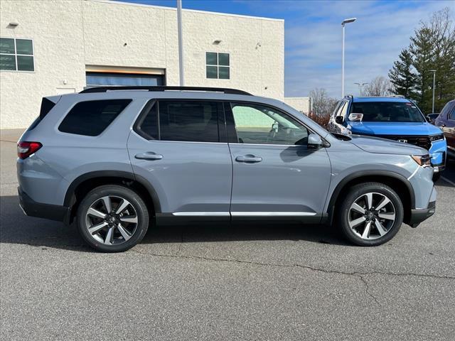 new 2025 Honda Pilot car, priced at $51,450