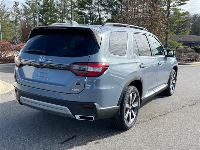 new 2025 Honda Pilot car, priced at $51,450