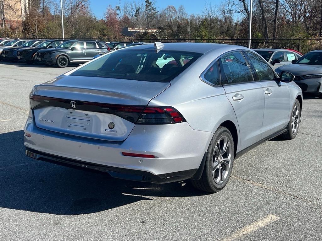 new 2025 Honda Accord Hybrid car