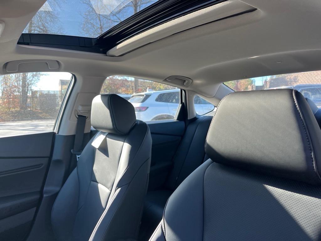 new 2025 Honda Accord Hybrid car