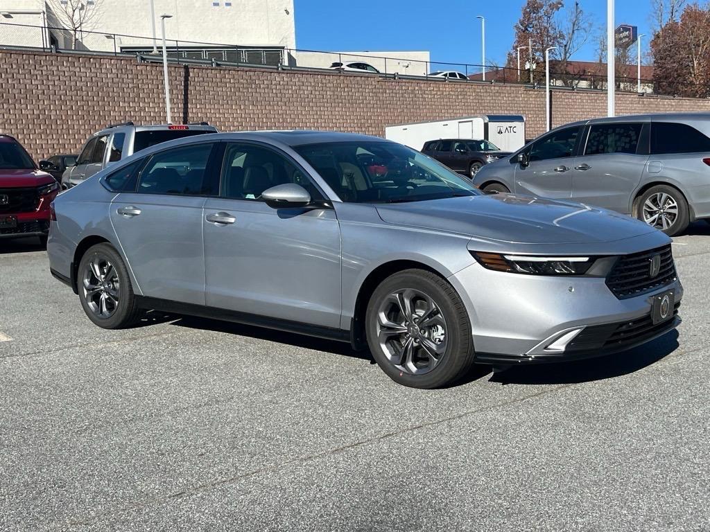 new 2025 Honda Accord Hybrid car