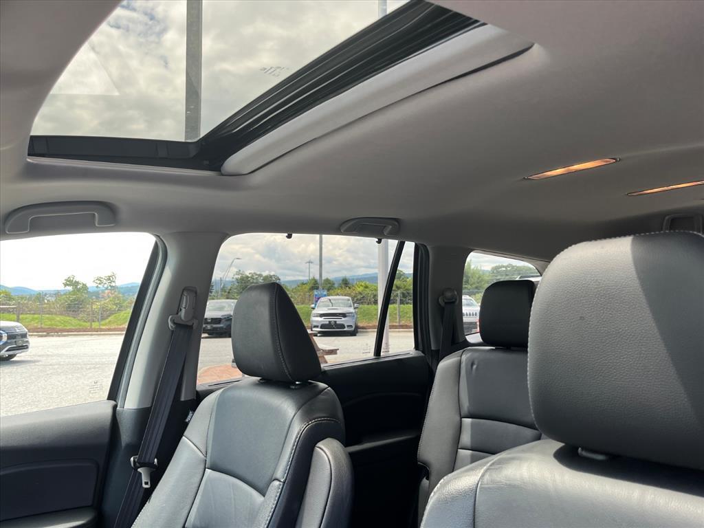 used 2022 Honda Pilot car, priced at $32,969