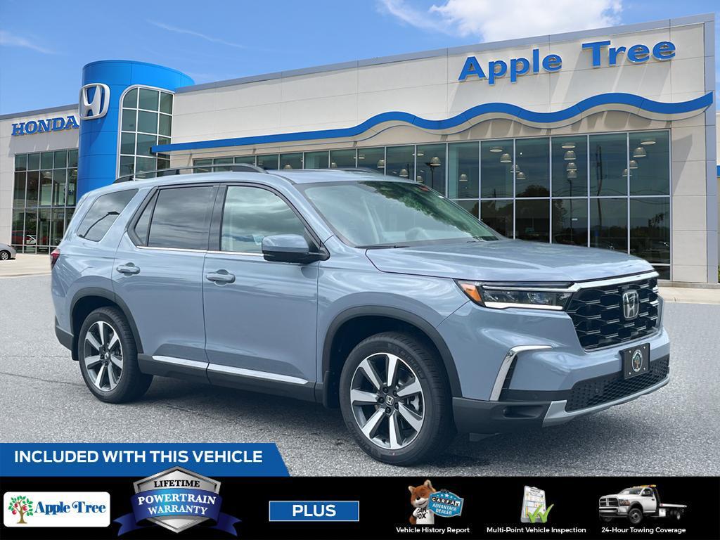 new 2025 Honda Pilot car, priced at $48,450