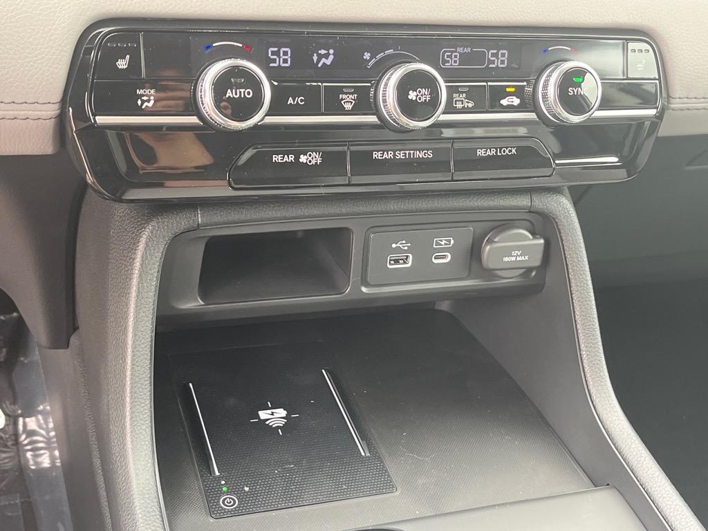 new 2025 Honda Pilot car, priced at $46,505