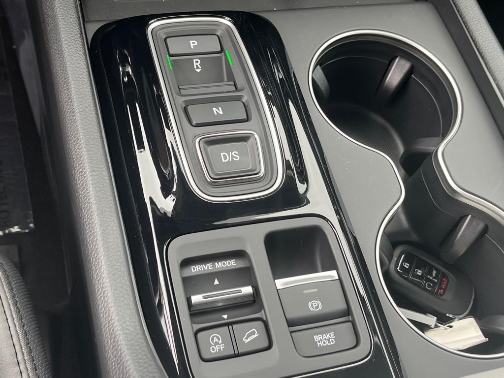 new 2025 Honda Pilot car, priced at $46,505