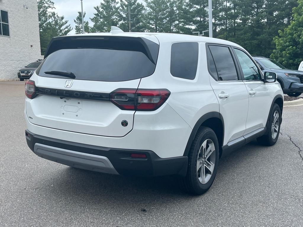 new 2025 Honda Pilot car, priced at $46,505