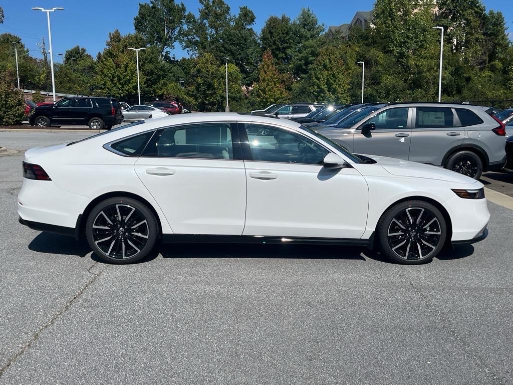new 2025 Honda Accord Hybrid car, priced at $39,950