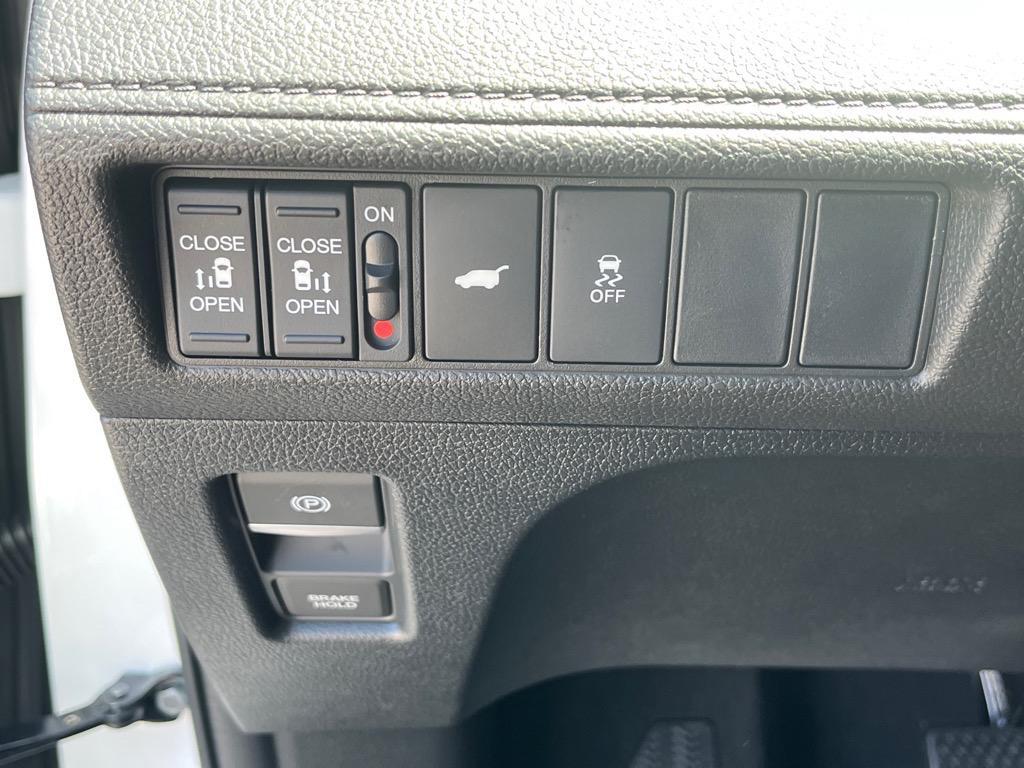 new 2026 Honda Odyssey car, priced at $46,140