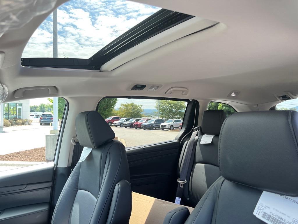 new 2026 Honda Odyssey car, priced at $46,140