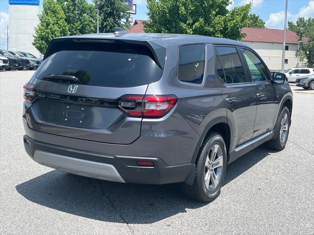 new 2025 Honda Pilot car, priced at $43,950