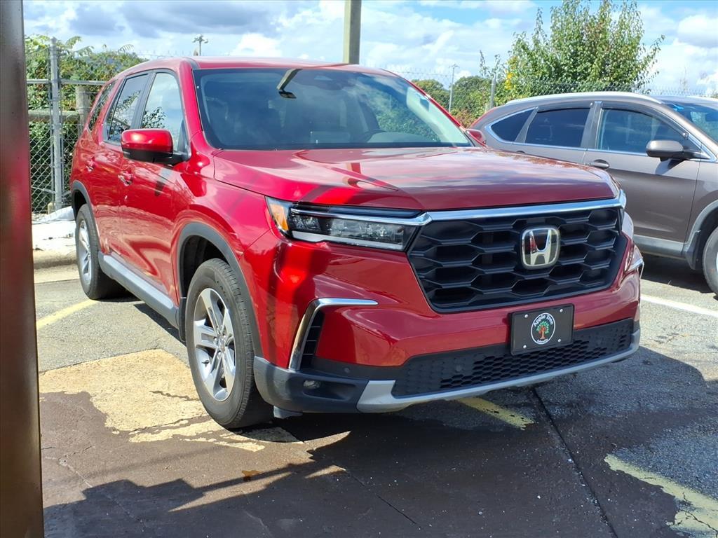 used 2023 Honda Pilot car, priced at $39,760