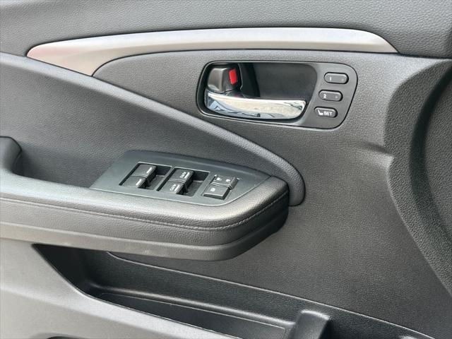 used 2022 Honda Pilot car, priced at $34,814