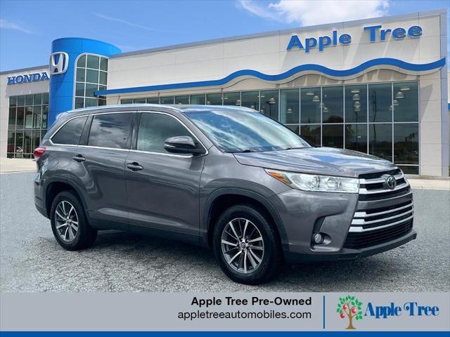 used 2019 Toyota Highlander car, priced at $21,470
