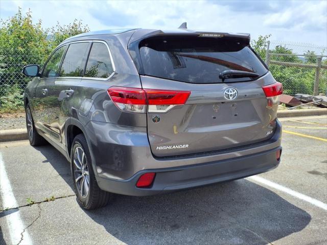 used 2019 Toyota Highlander car, priced at $23,421