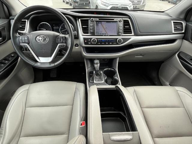 used 2019 Toyota Highlander car, priced at $21,470
