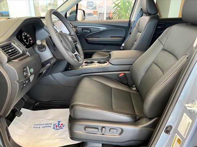 new 2025 Honda Ridgeline car, priced at $45,385