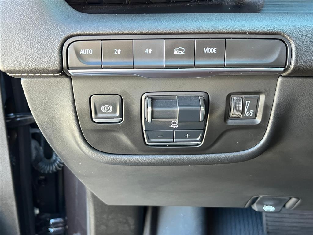 used 2024 Cadillac Escalade ESV car, priced at $83,498