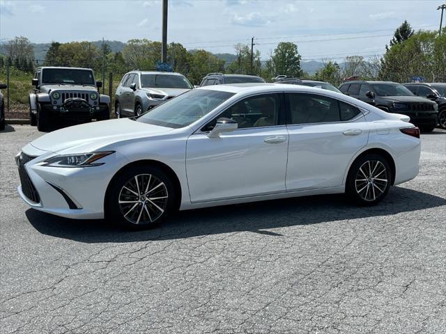 used 2023 Lexus ES 300h car, priced at $41,420