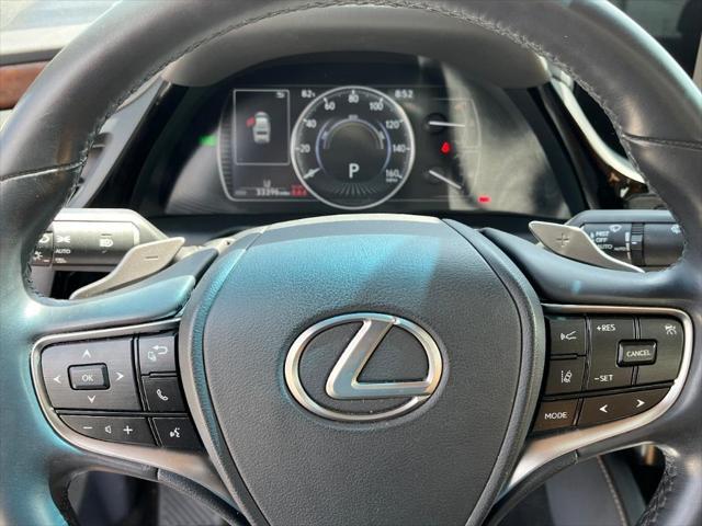 used 2023 Lexus ES 300h car, priced at $41,420