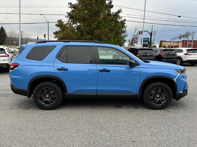 new 2025 Honda Pilot car, priced at $51,250