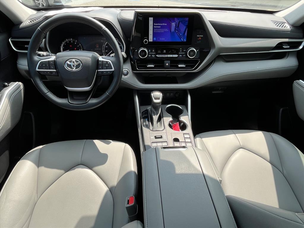 used 2023 Toyota Highlander car, priced at $40,907