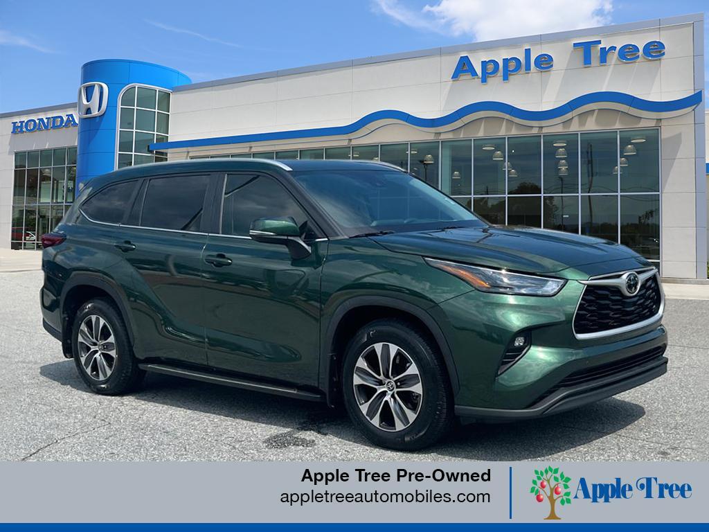used 2023 Toyota Highlander car, priced at $40,907