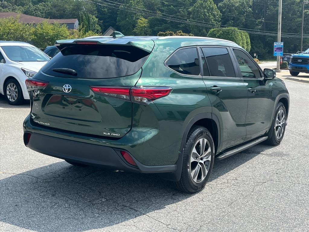 used 2023 Toyota Highlander car, priced at $40,907