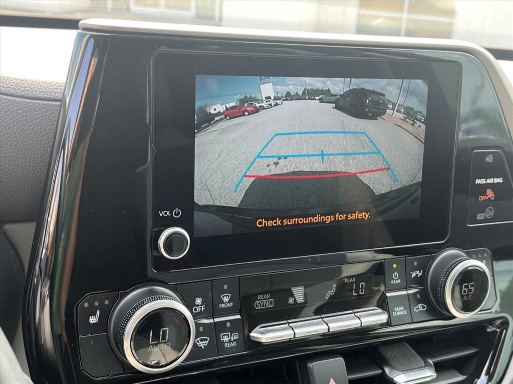 used 2023 Toyota Highlander car, priced at $40,907