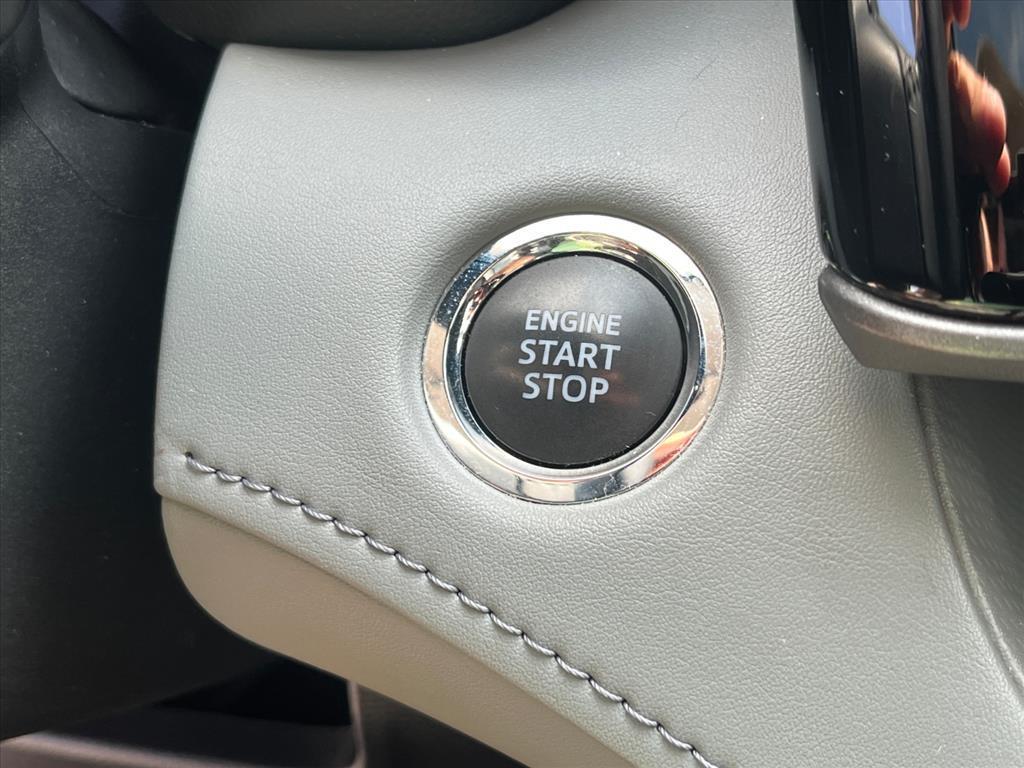 used 2023 Toyota Highlander car, priced at $40,907