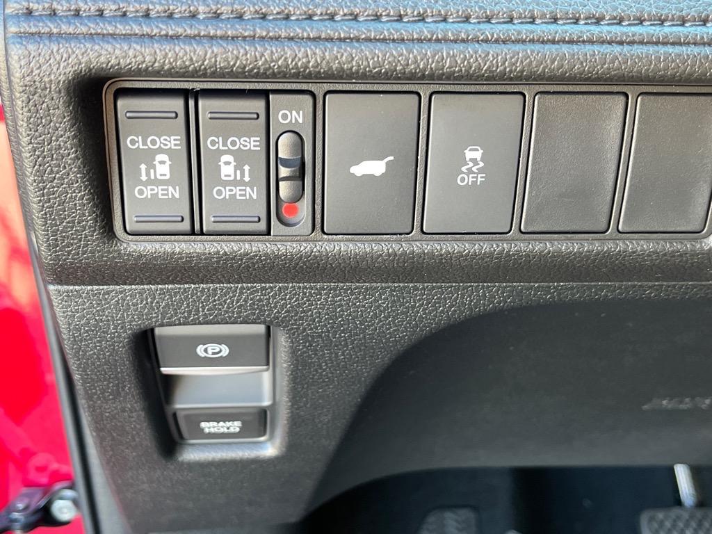 new 2026 Honda Odyssey car, priced at $43,845