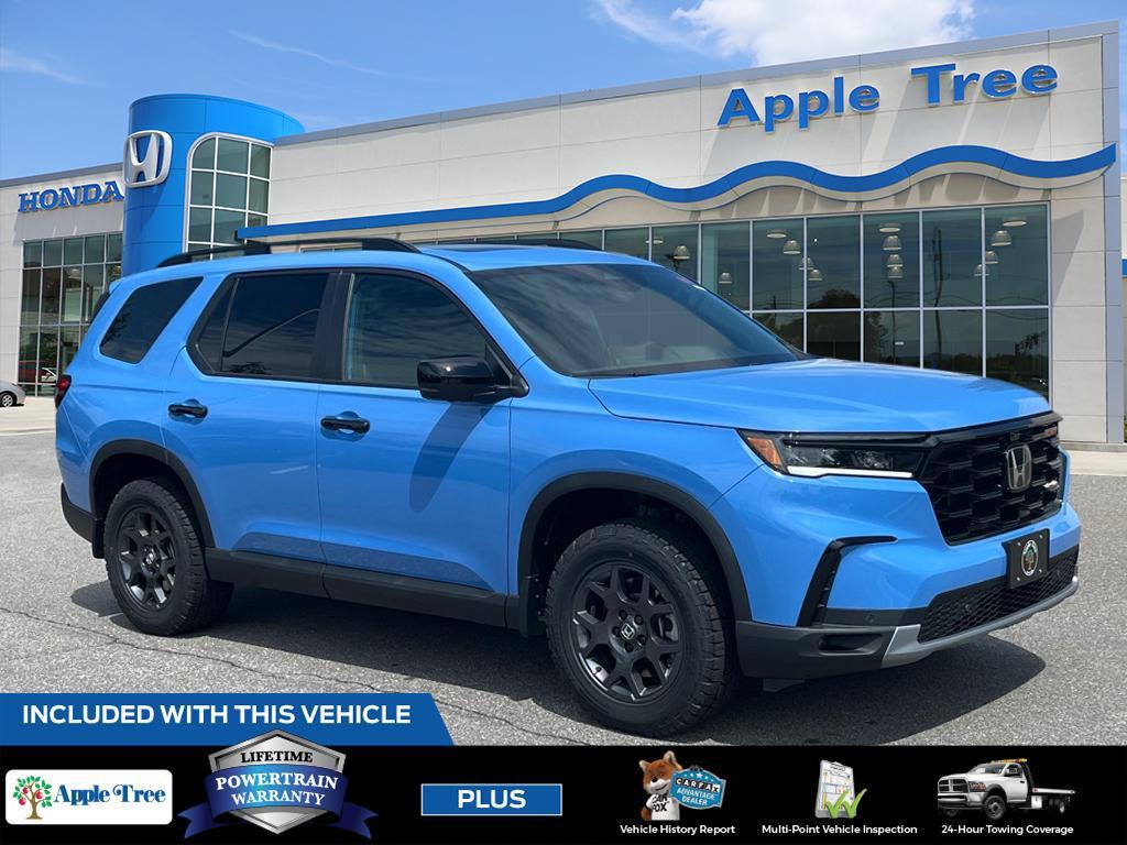 new 2025 Honda Pilot car, priced at $50,350